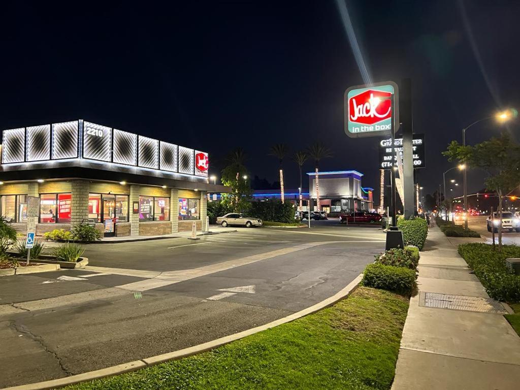 Bposhtels Anaheim Hostel ภายนอก รูปภาพ