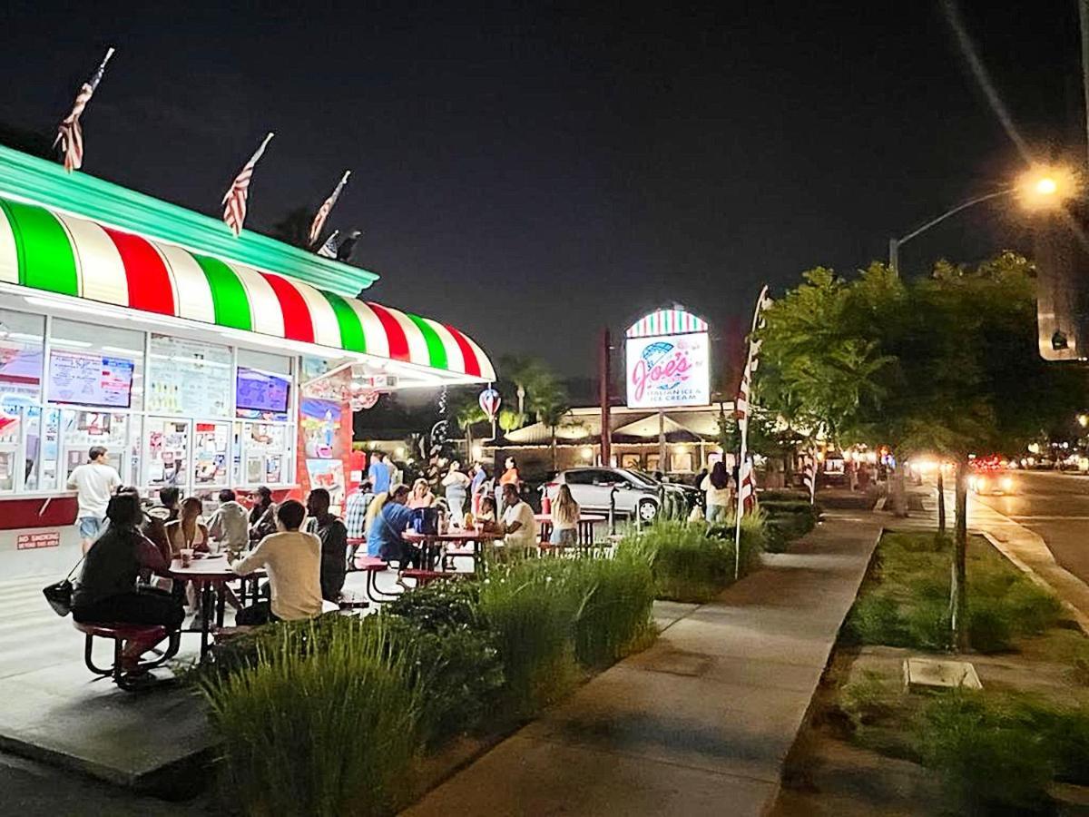Bposhtels Anaheim Hostel ภายนอก รูปภาพ
